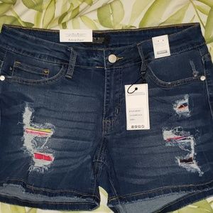 Judy Blue L serape Jean shorts